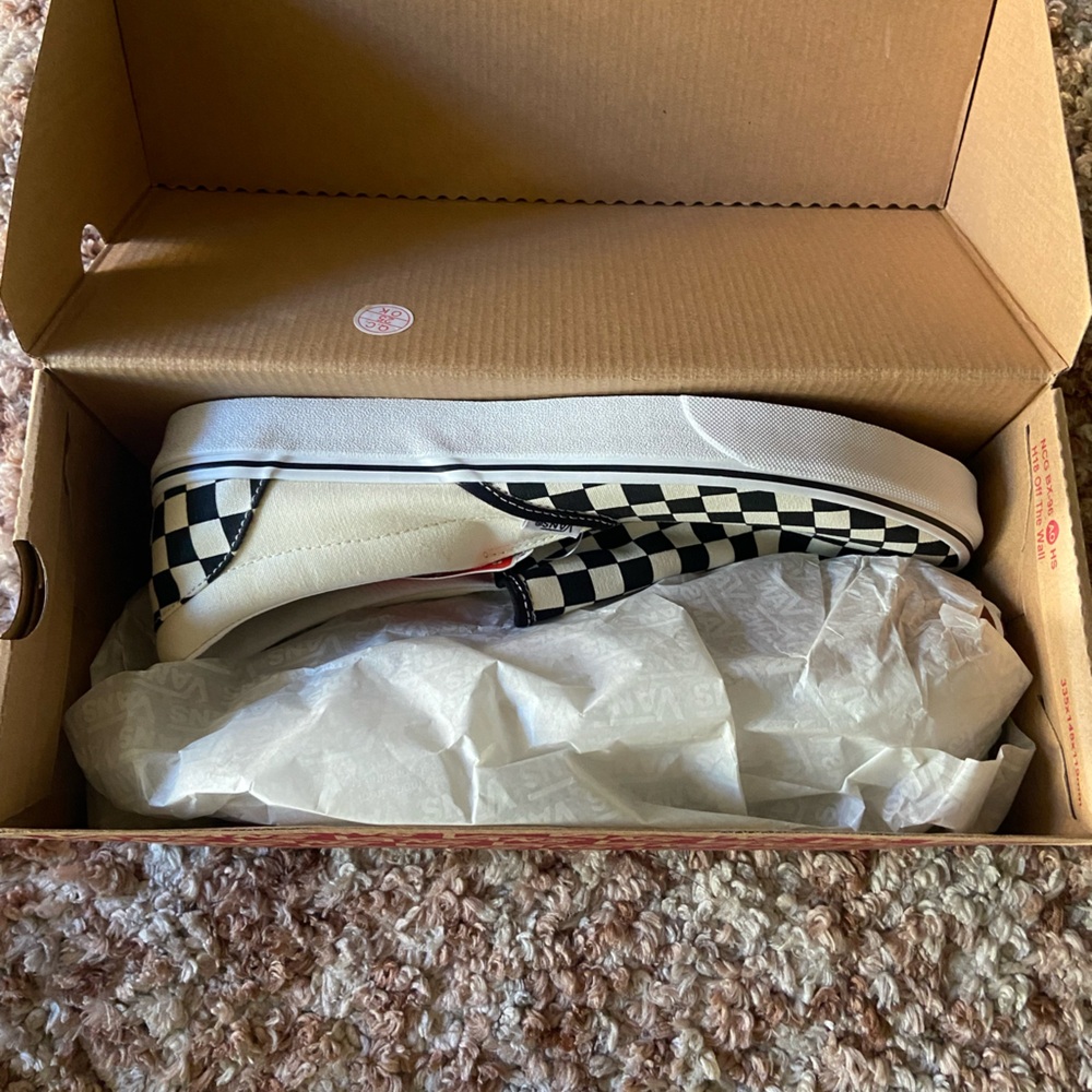 NWT Vans Classic Slip Ons Checkered Black and White Men’s size 11.5